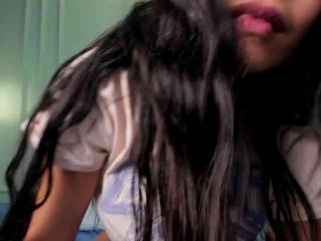 lili-swam webcam