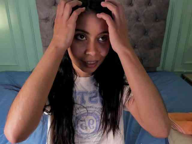 lili-swam webcam