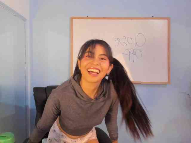 lili-swam webcam