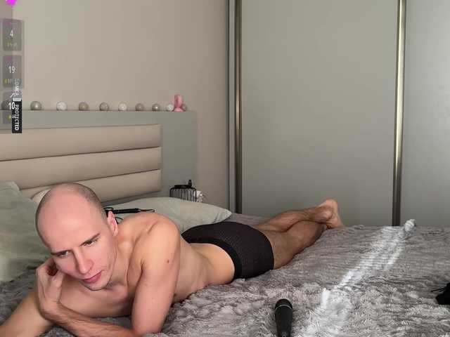 XXXDreamTeam's BongaCams show and profile