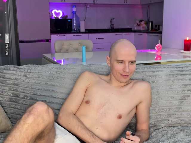 XXXDreamTeam's BongaCams show and profile