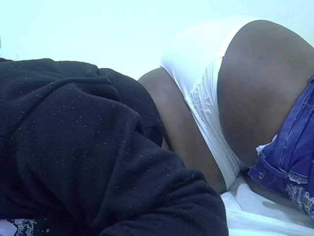 Africanaa's BongaCams show and profile