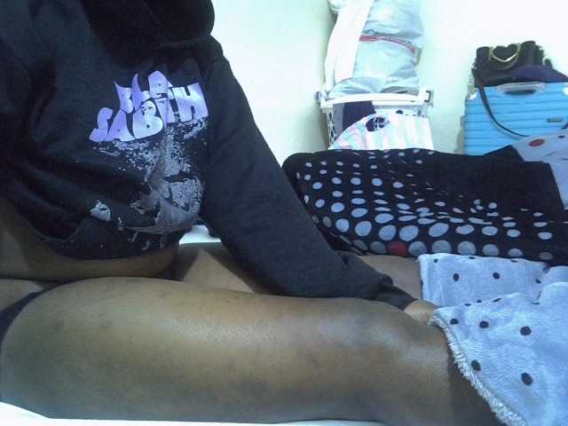 Africanaa's BongaCams show and profile