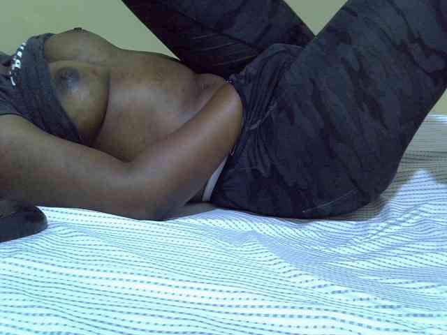 Africanaa Live Webcam on BongaCams