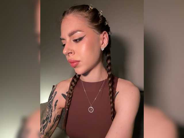 -Aperol-'s BongaCams show and profile