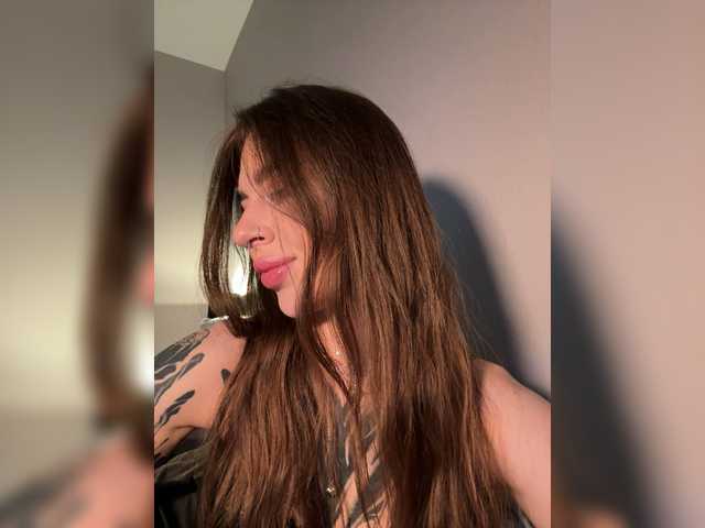 -Aperol-'s BongaCams show and profile