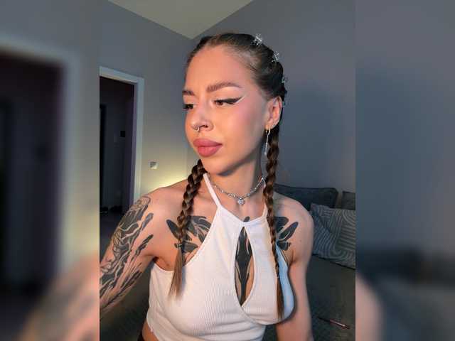 -Aperol-'s BongaCams show and profile