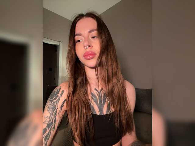 -Aperol-'s BongaCams show and profile