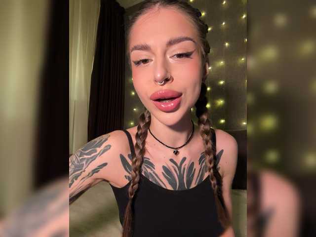 -Aperol-'s BongaCams show and profile