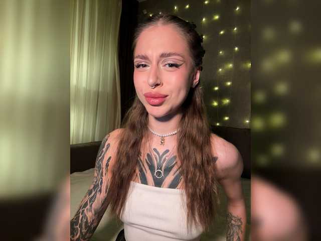 -Aperol-'s BongaCams show and profile