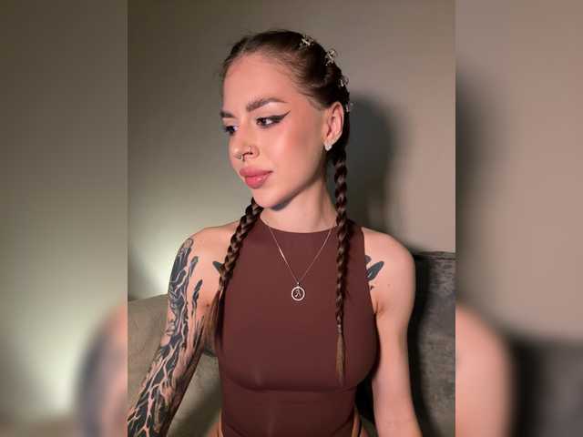 -Aperol-'s BongaCams show and profile