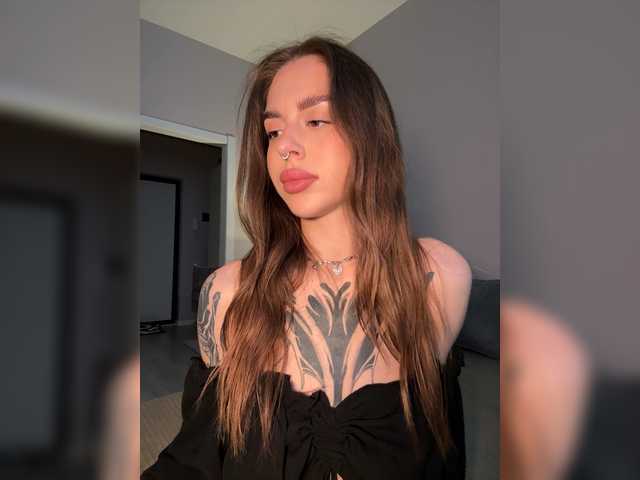 -Aperol-'s BongaCams show and profile