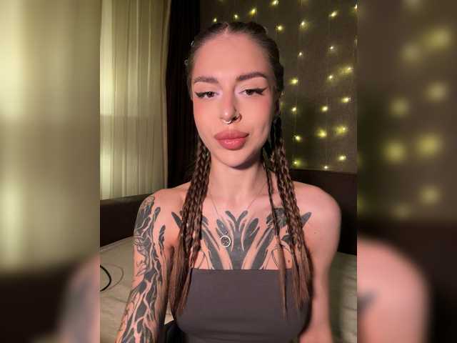 -Aperol-'s BongaCams show and profile