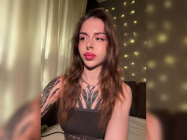 -Aperol-'s BongaCams show and profile