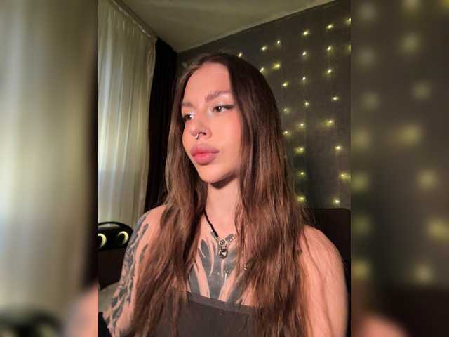 -Aperol-'s BongaCams show and profile