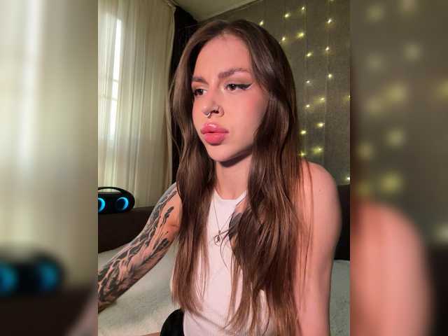 -Aperol-'s BongaCams show and profile