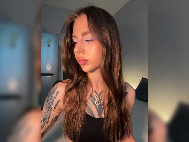 -Aperol-'s BongaCams show and profile