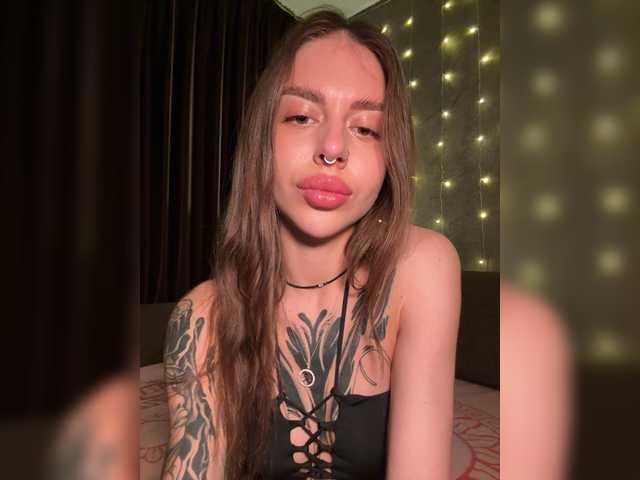 -Aperol-'s BongaCams show and profile