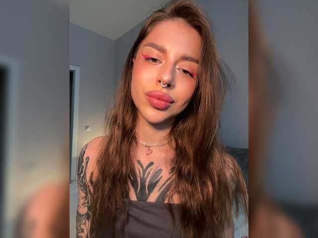 -Aperol-'s BongaCams show and profile