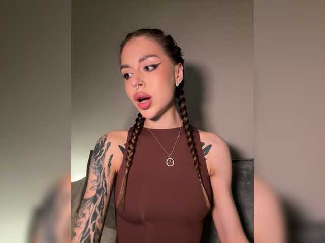 -Aperol-'s BongaCams show and profile