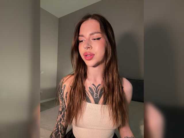 -Aperol-'s BongaCams show and profile