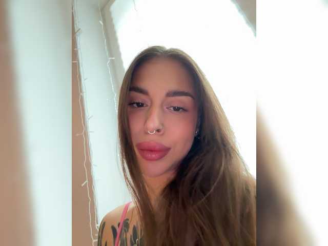 -Aperol-'s BongaCams show and profile