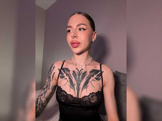 -Aperol-'s BongaCams show and profile