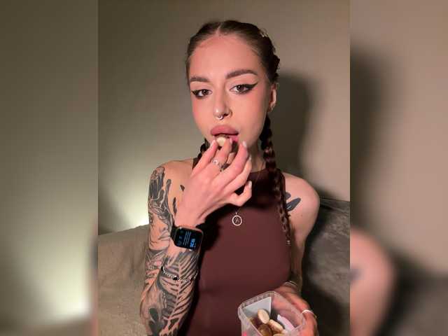 -Aperol-'s BongaCams show and profile