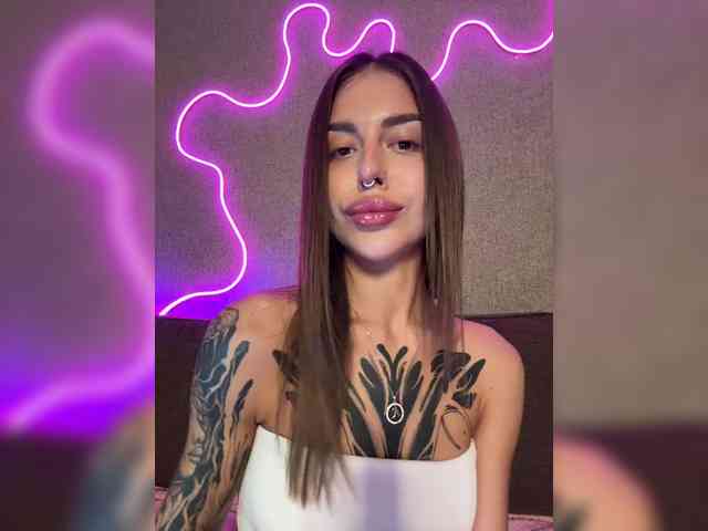 -Aperol- Live Webcam on BongaCams