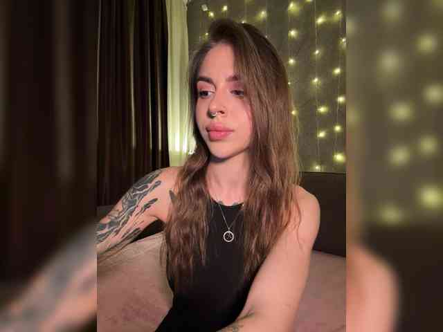 -Aperol- Live Webcam on BongaCams