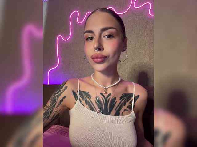 -Aperol- Live Webcam on BongaCams