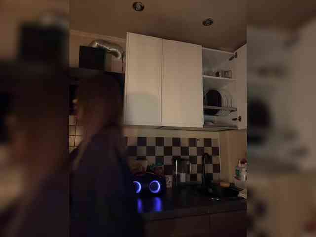 Kris- webcam