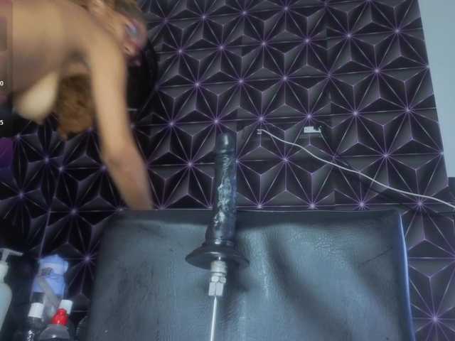 Megann9's BongaCams show and profile