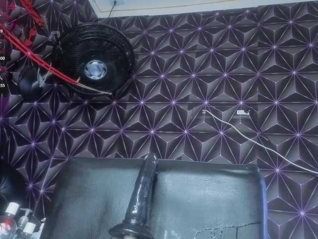 Megann9's BongaCams show and profile