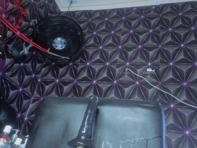 Megann9's BongaCams show and profile