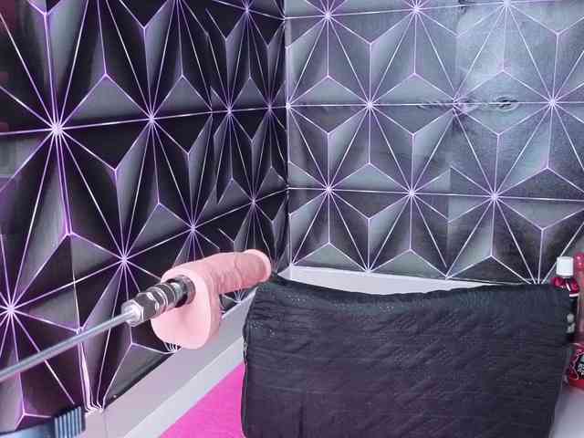 Megann9 webcam
