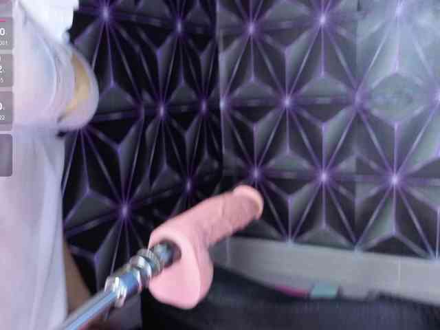 Megann9 webcam