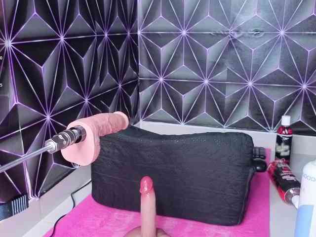 Megann9 webcam