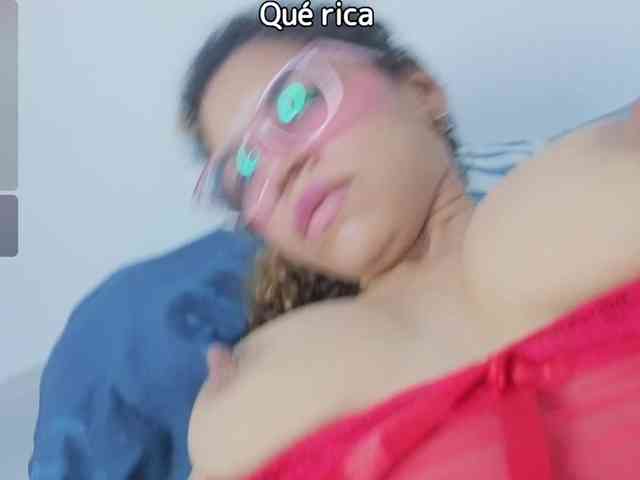 Megann9 webcam