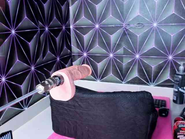 Megann9 webcam