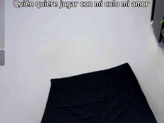 Megann9 webcam
