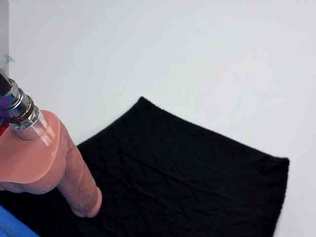 Megann9 webcam