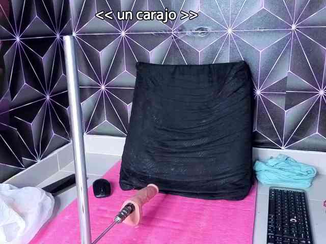 Megann9 webcam