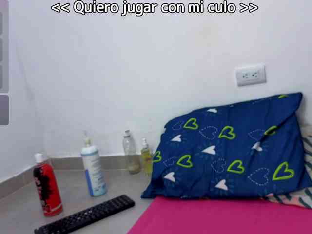 Megann9 webcam