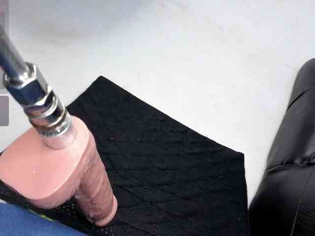 Megann9 webcam