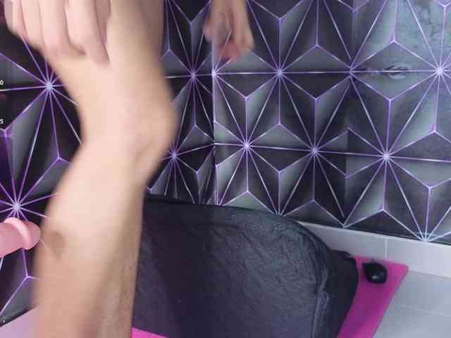 Megann9 webcam
