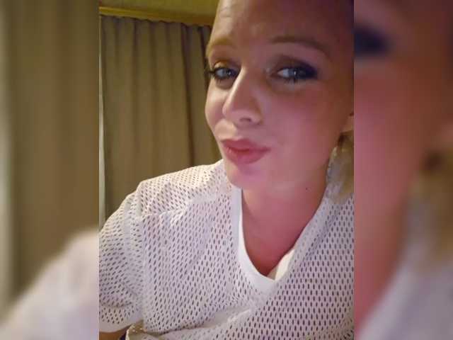 BielkA-4's BongaCams show and profile