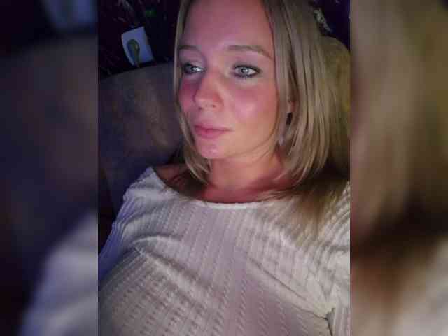 BielkA-4 Live Webcam on BongaCams