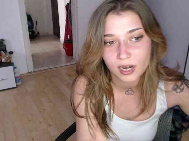 RacyRoby webcam