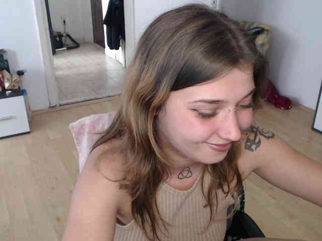 RacyRoby webcam